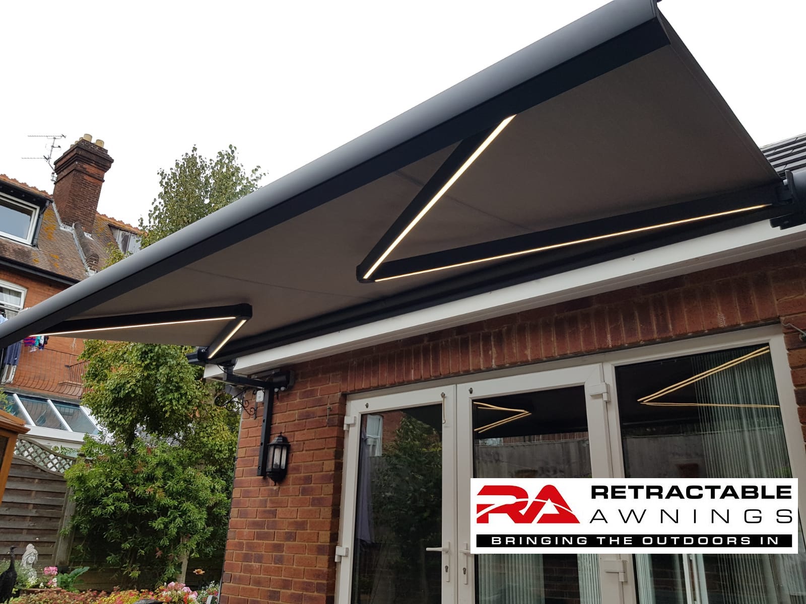 Retractable awnings Isle of Wight — photo from Google